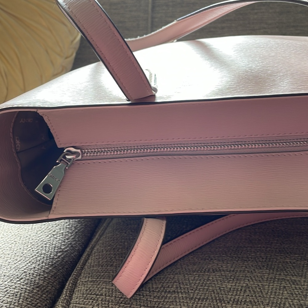 🌺DKNY dusty pink bag🌸 - Picture 8 of 17